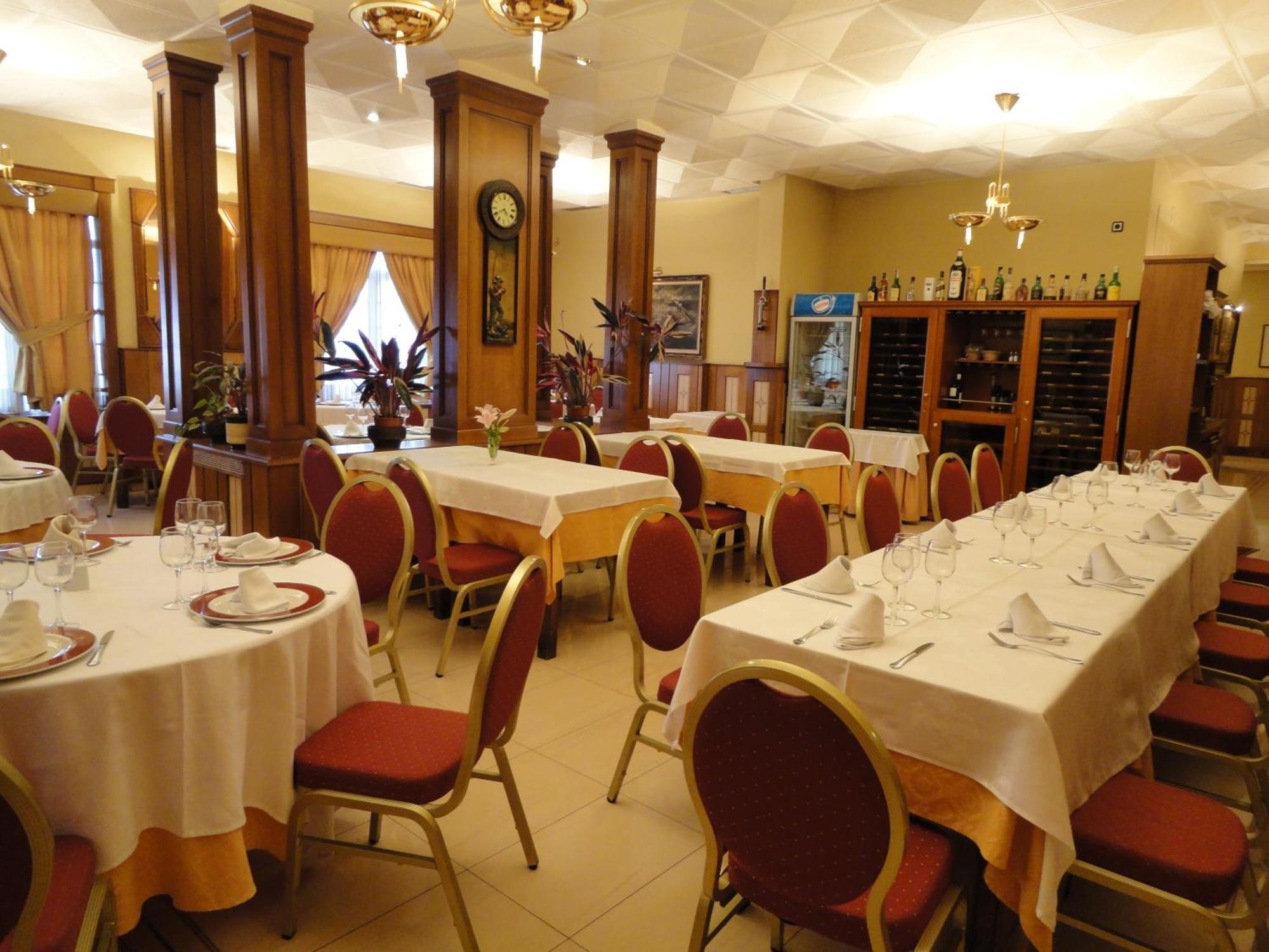 Hotel La Maruxina La Alameda de la Sagra Bagian luar foto